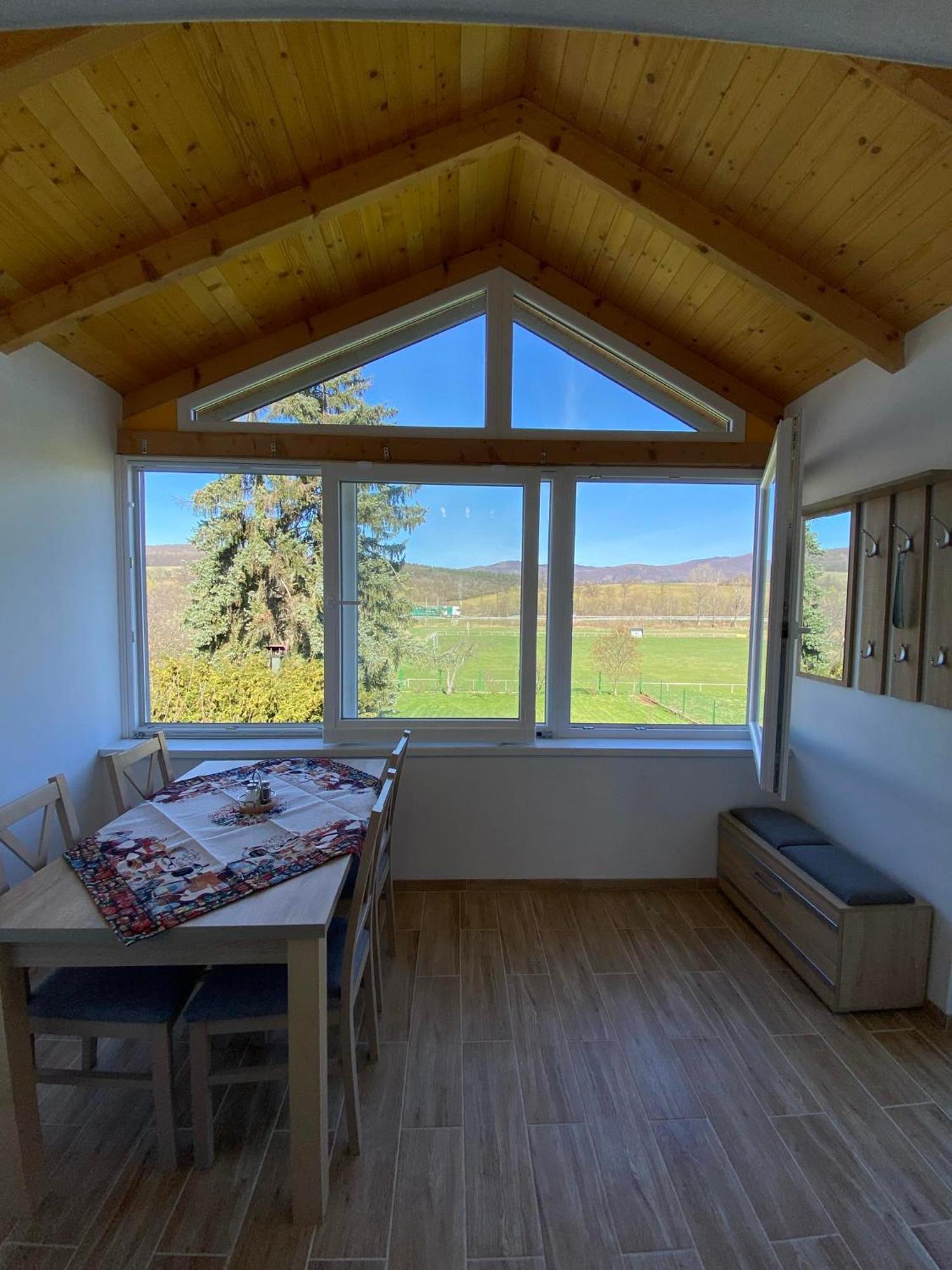 Apartman Nikol Prievidza Dış mekan fotoğraf